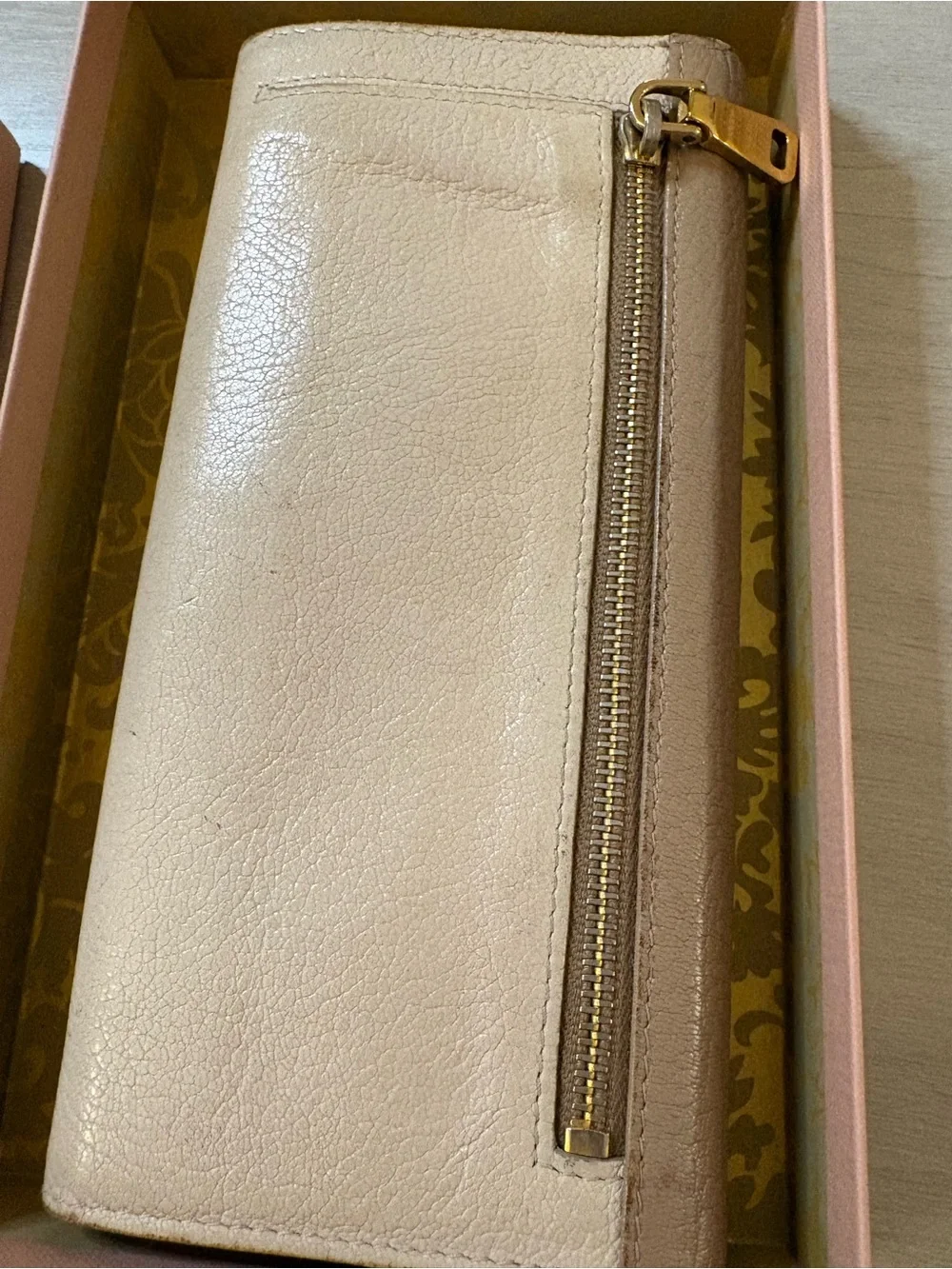 Miu Miu elegant miu